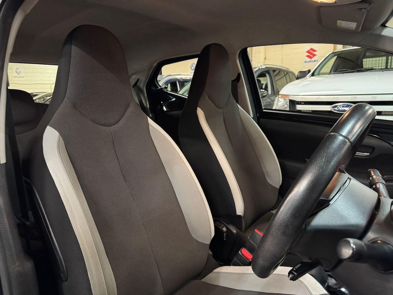 Used Toyota AYGO 2015 for sale - 77175452: Photo 12