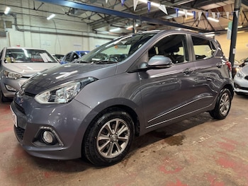 Used Hyundai i10 2015 for sale - 76371056: Photo