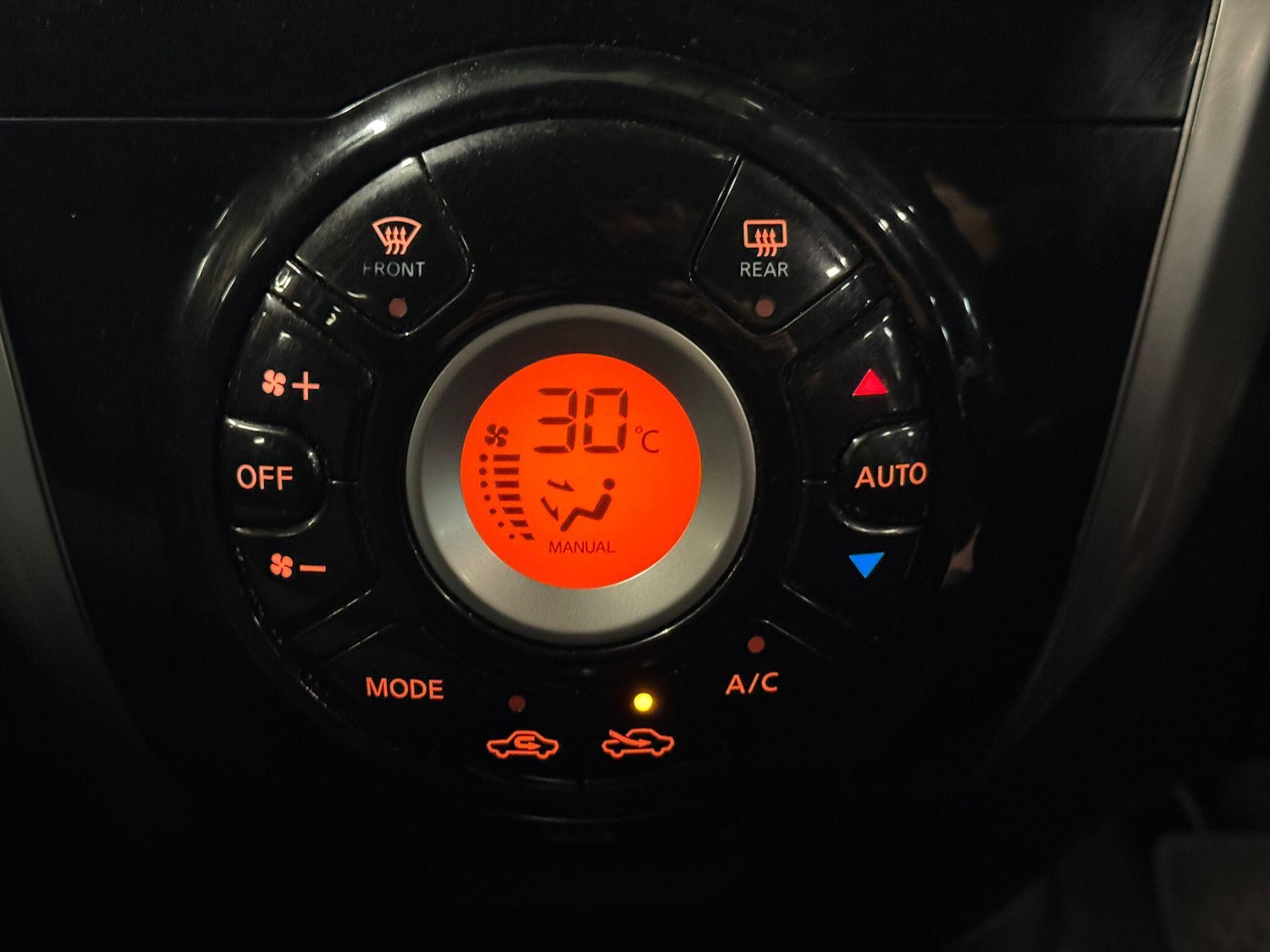 Used Nissan Note 2014 for sale - 76473191: Photo 34