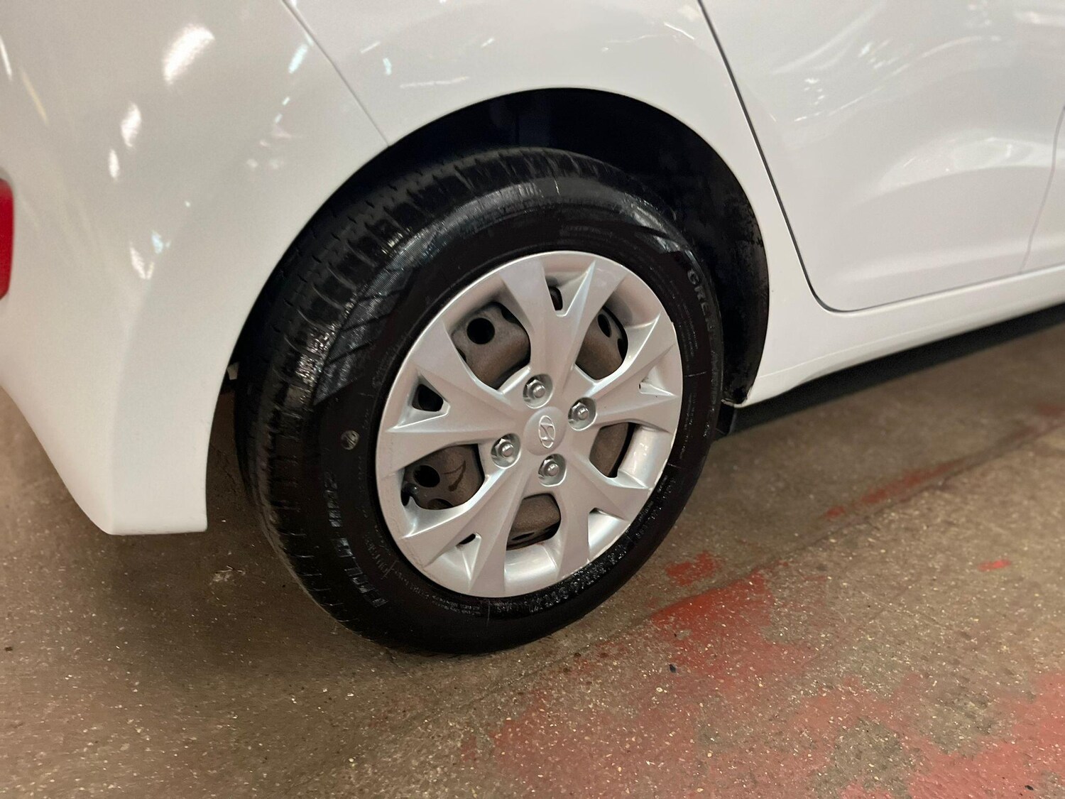 Used Hyundai i10 2015 for sale - 76484642: Photo 13