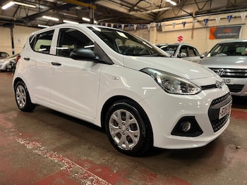 Used Hyundai i10 2015 for sale - 76484642: Photo