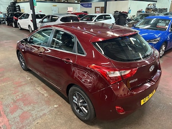 Used Hyundai i30 2016 for sale - 76457269: Photo