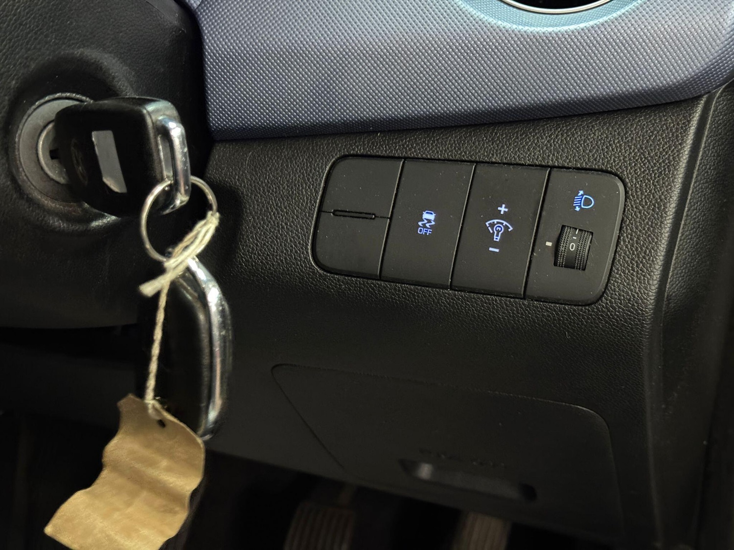 Used Hyundai i10 for sale - 76997568: Photo 28