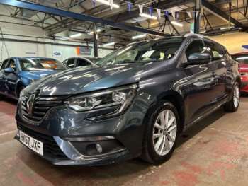 Used Renault Megane 2017 for sale - 74610446: Photo