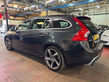 Used Volvo V60 2012 for sale - 79247700: Photo