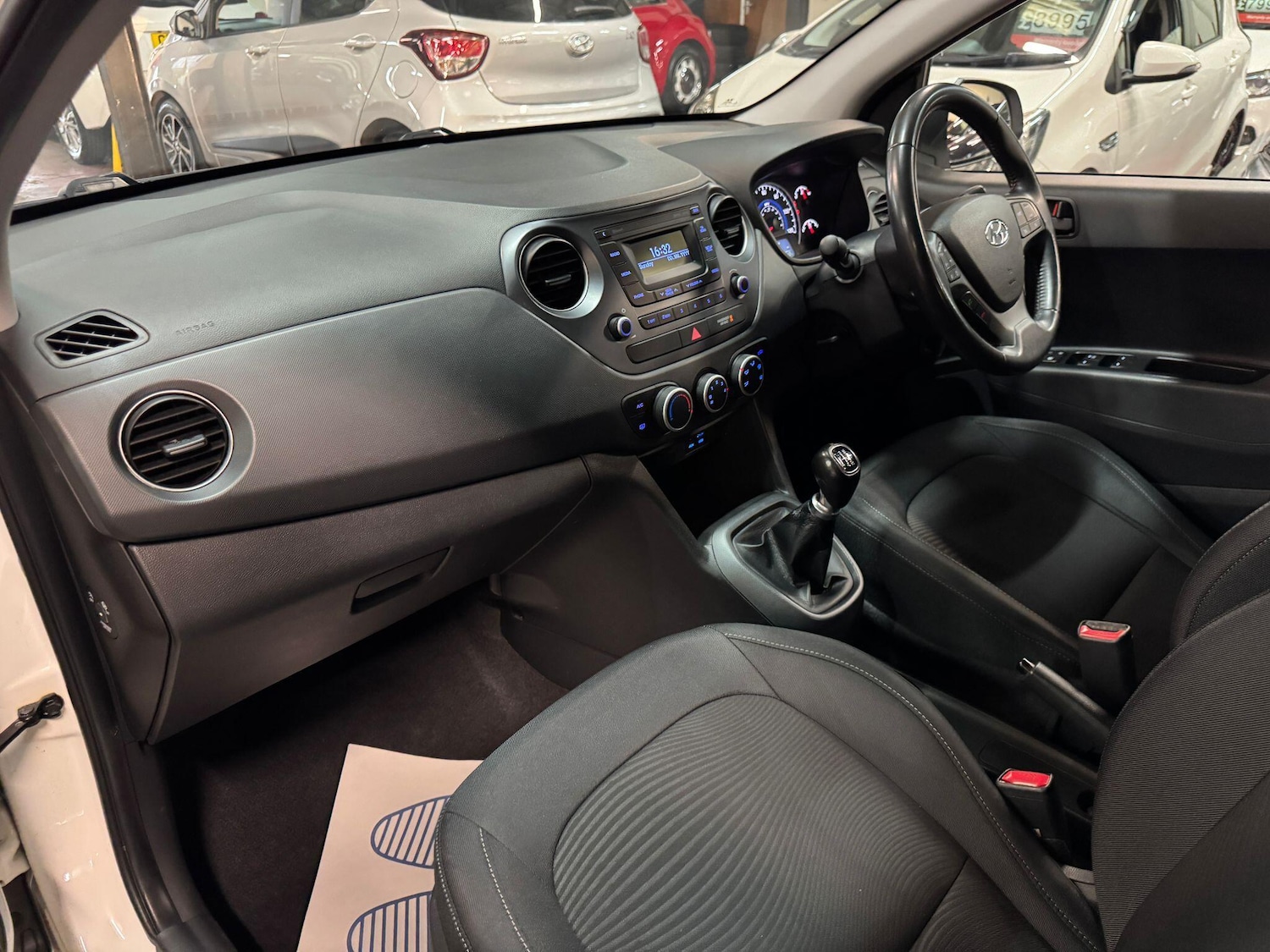 Used Hyundai i10 2018 for sale - 76522337: Photo 14