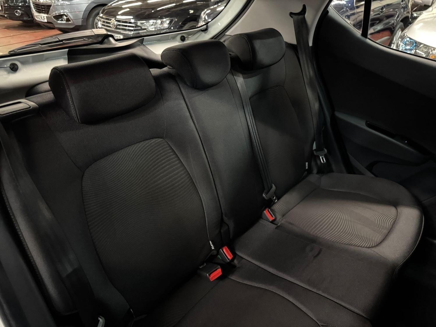 Used Hyundai i10 2018 for sale - 76522337: Photo 17