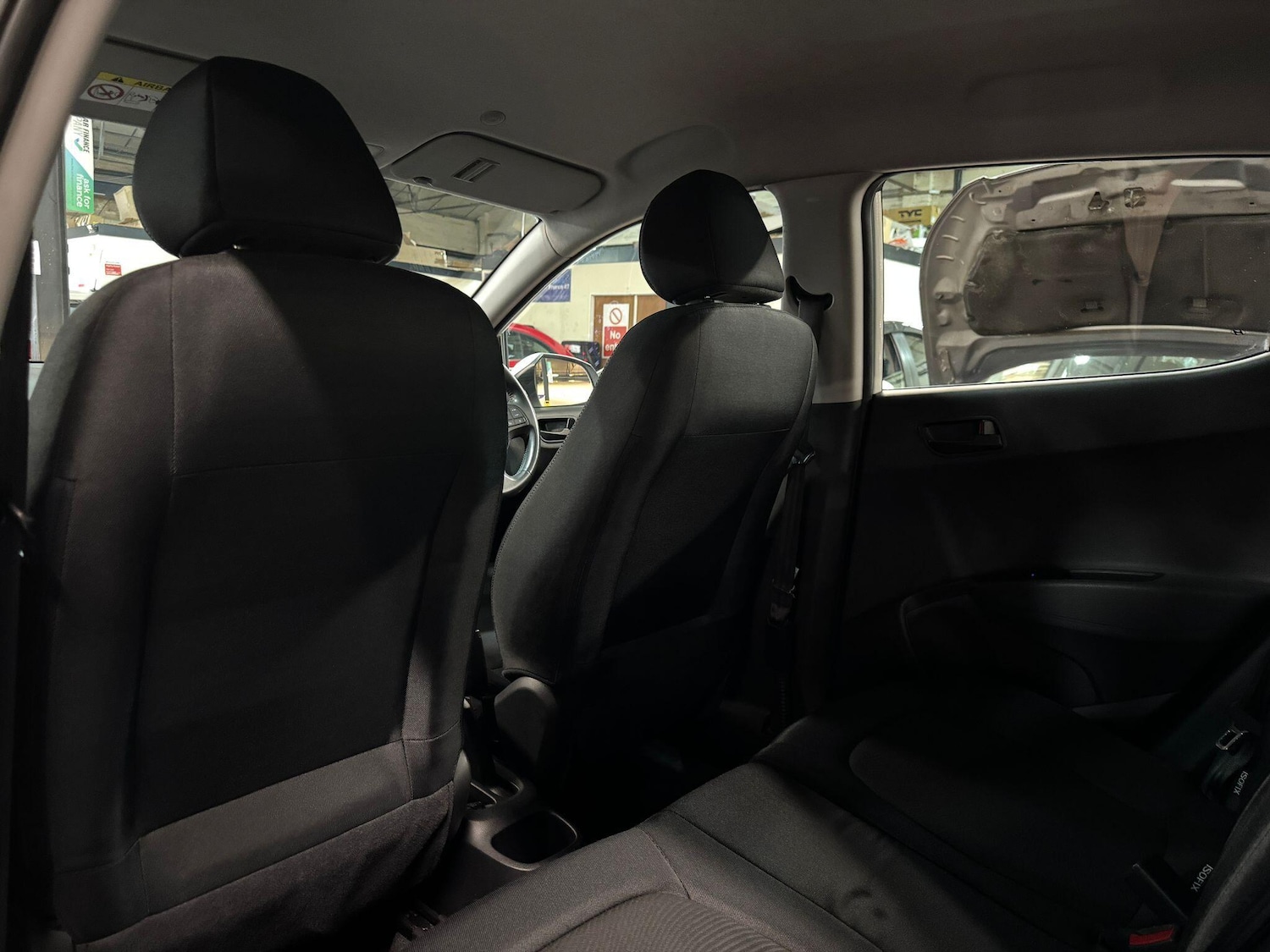 Used Hyundai i10 2018 for sale - 76522337: Photo 21