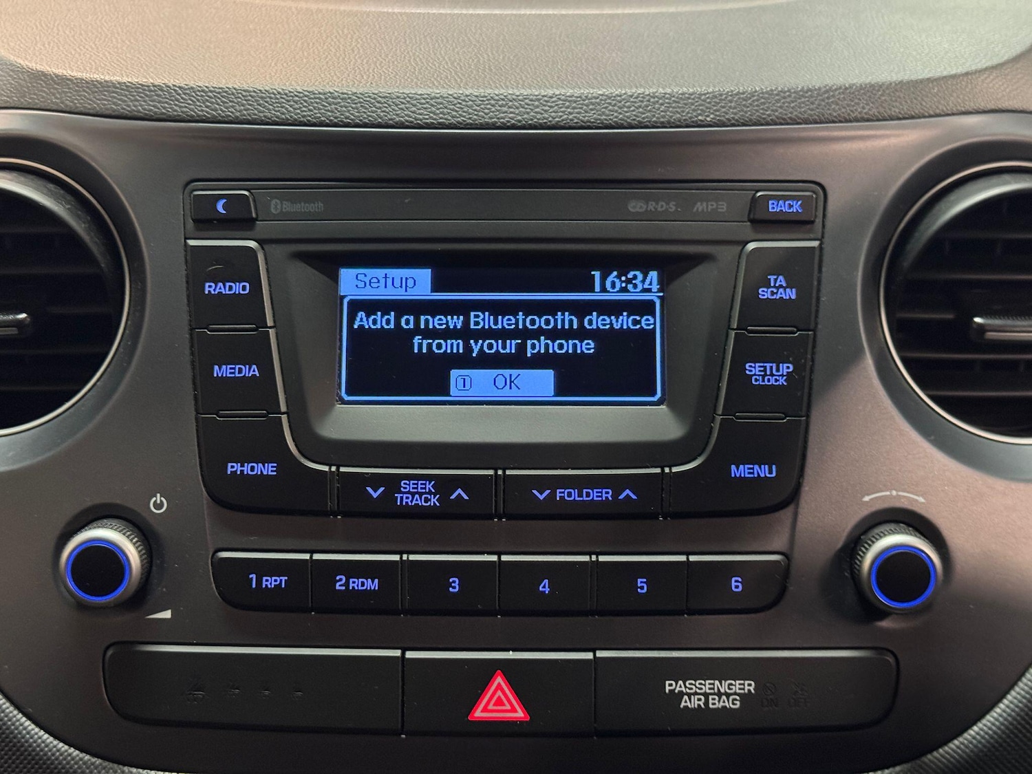 Used Hyundai i10 2018 for sale - 76522337: Photo 31