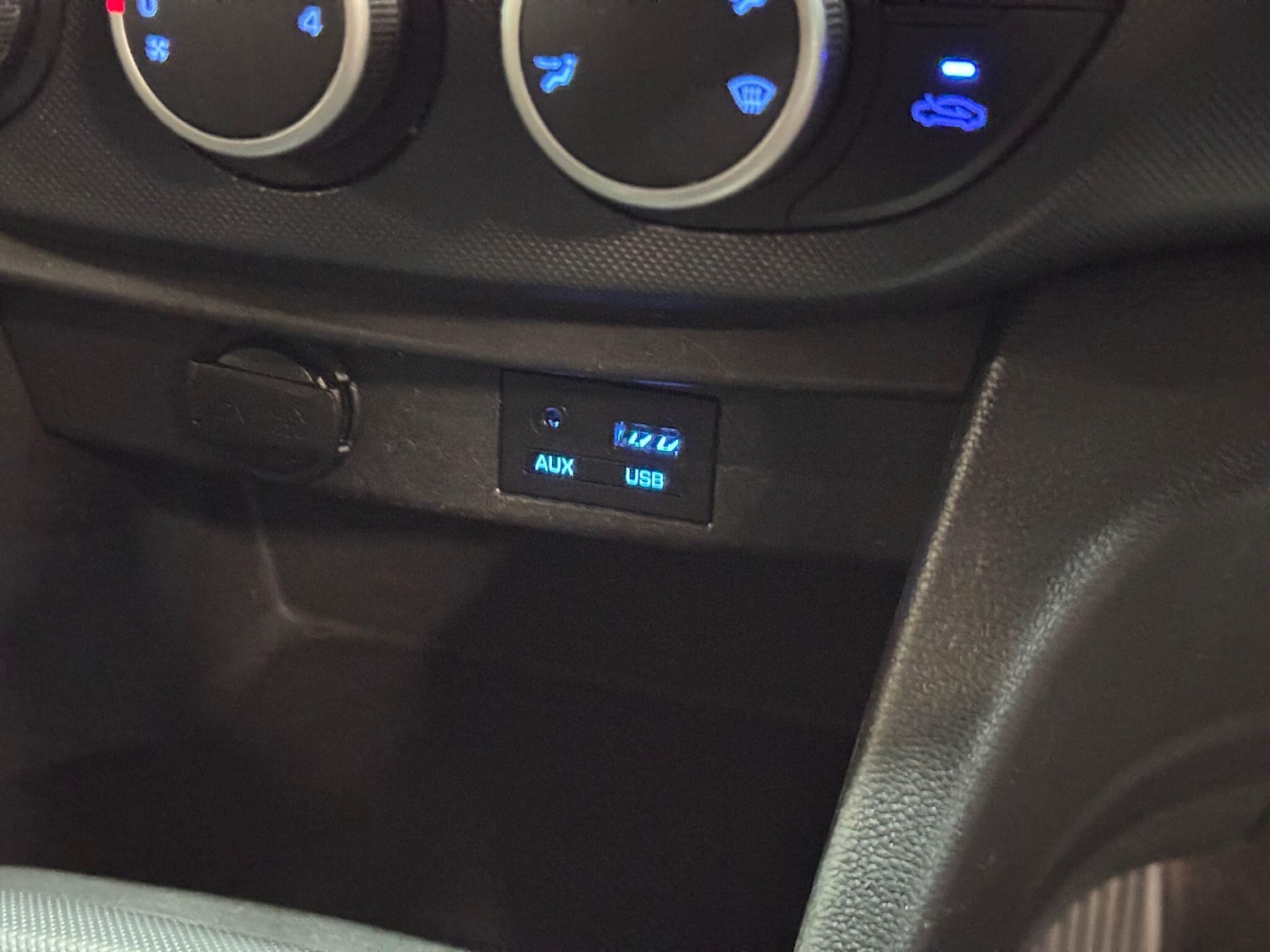 Used Hyundai i10 2018 for sale - 76522337: Photo 33