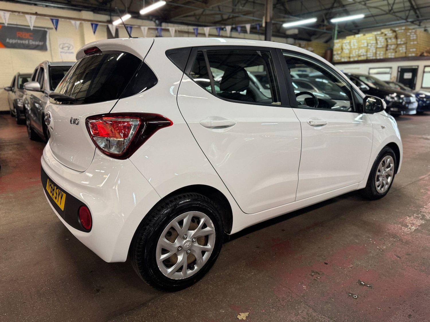 Used Hyundai i10 2018 for sale - 76522337: Photo 6