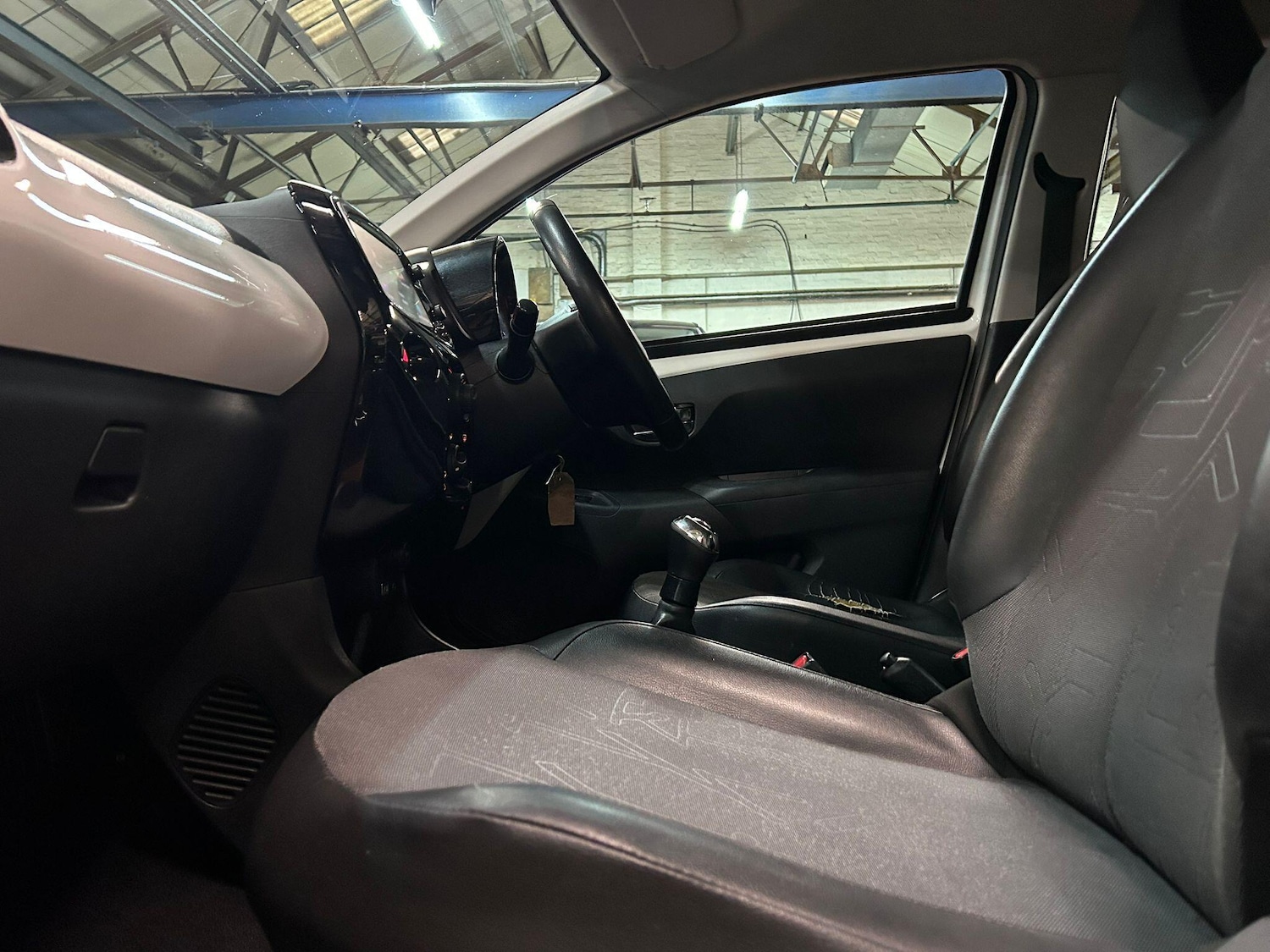 Used Toyota AYGO 2017 for sale - 77057542: Photo 13