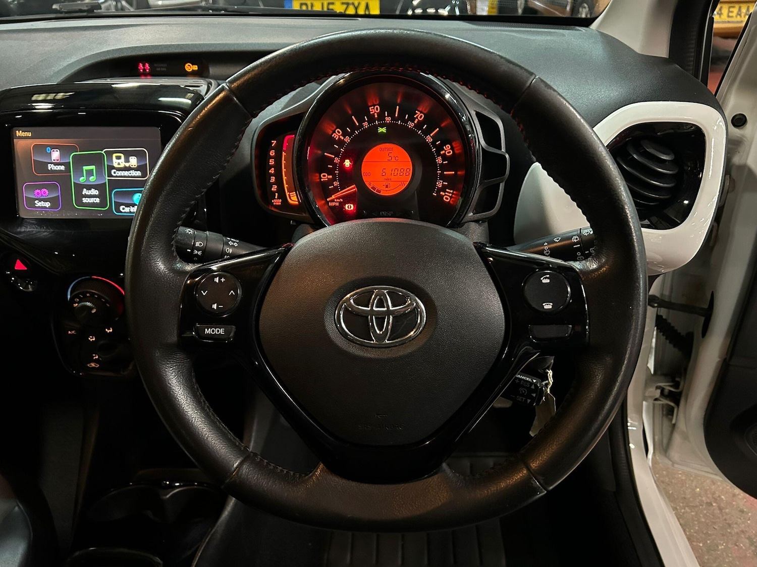 Used Toyota AYGO 2017 for sale - 77057542: Photo 24