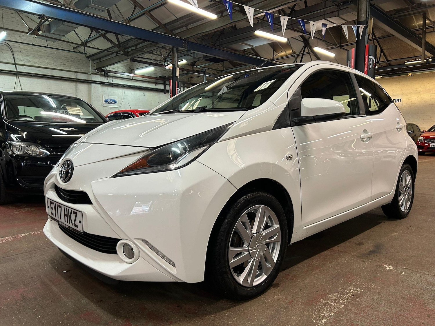 Used Toyota AYGO 2017 for sale - 77057542: Photo 3