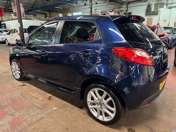 Used Mazda Mazda2 2014 for sale - 77467901: Photo