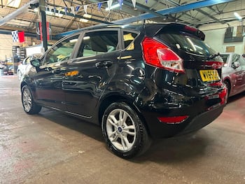 Used Ford Fiesta 2015 for sale - 79633960: Photo