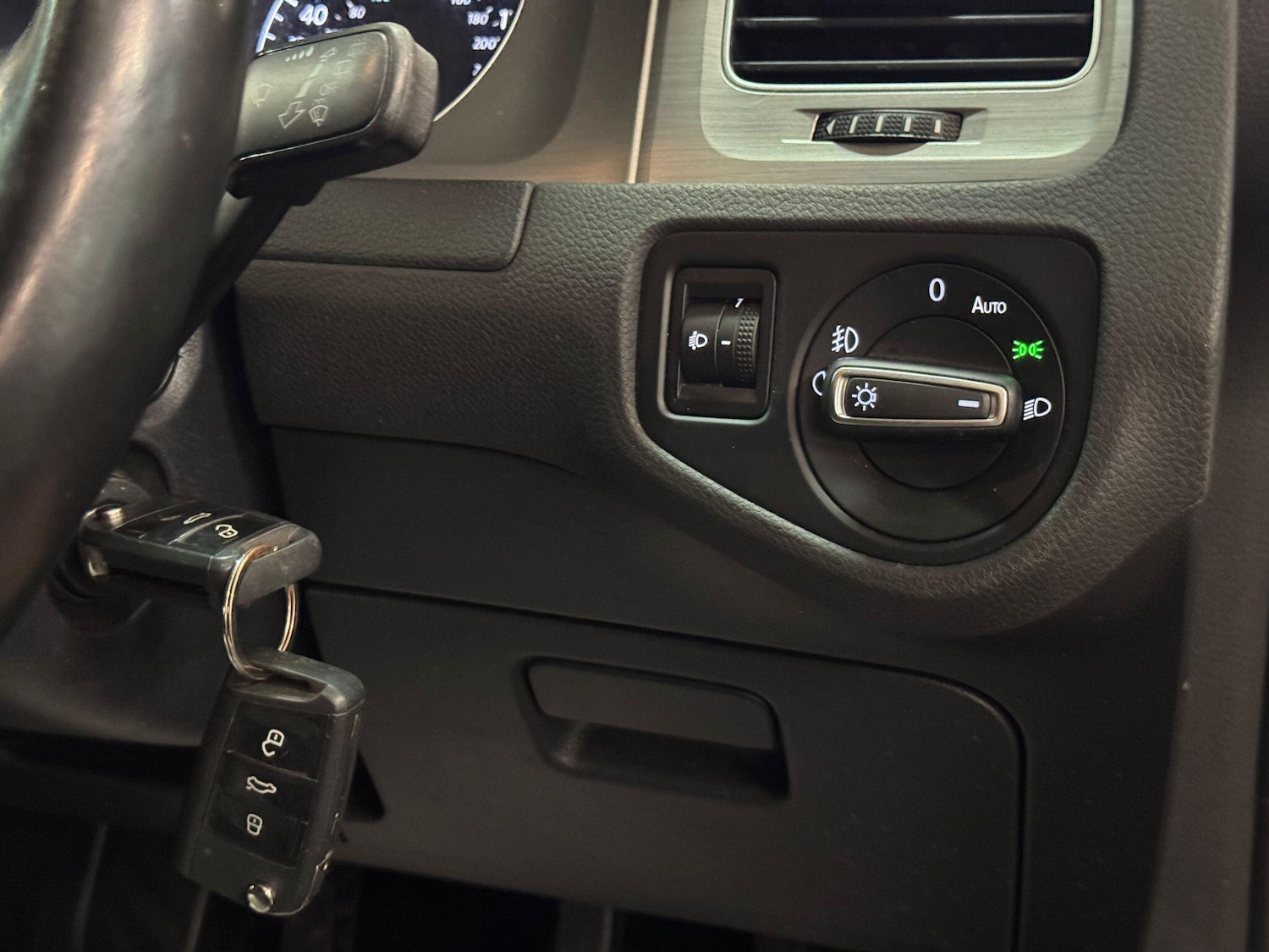 Used Volkswagen Golf 2016 for sale - 75978217: Photo 40