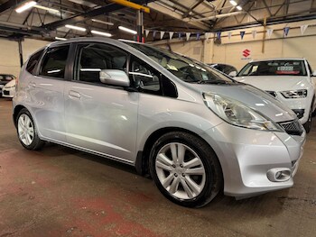 Used Honda Jazz 2014 for sale - 77769552: Photo