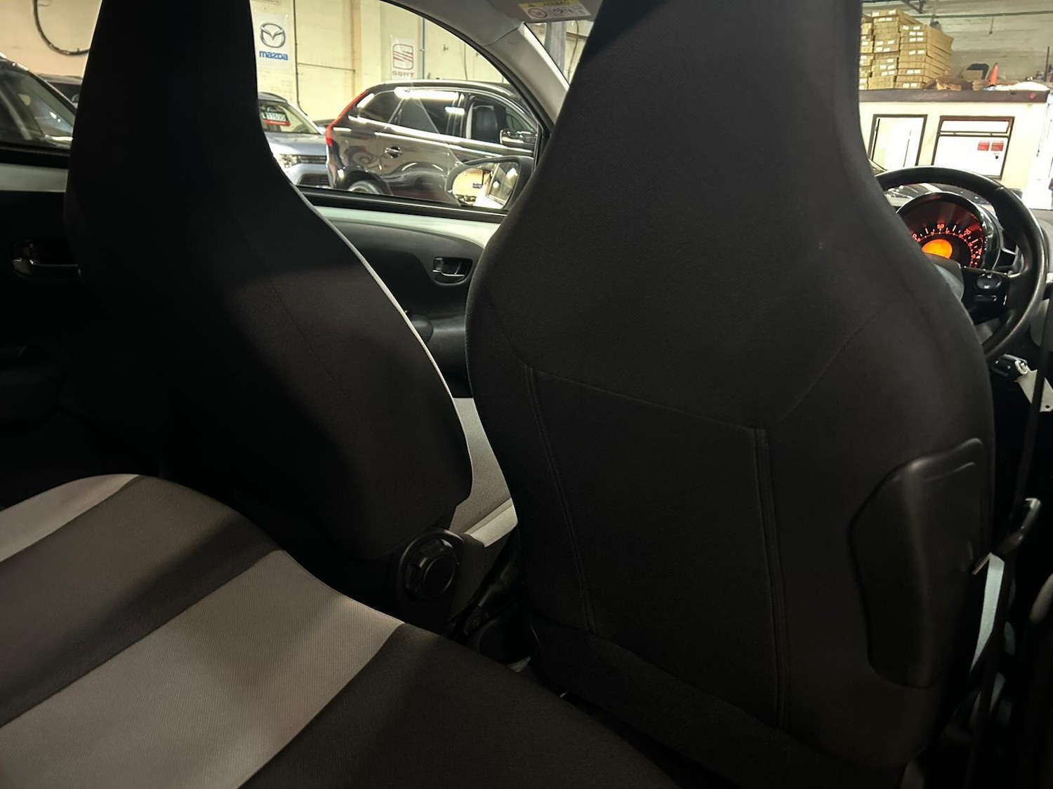 Used Toyota AYGO 2017 for sale - 76743459: Photo 18