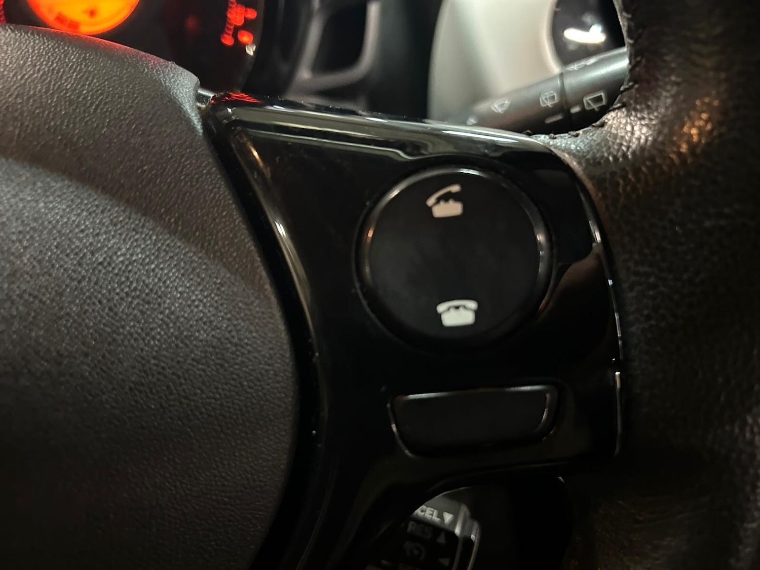 Used Toyota AYGO 2017 for sale - 76743459: Photo 27