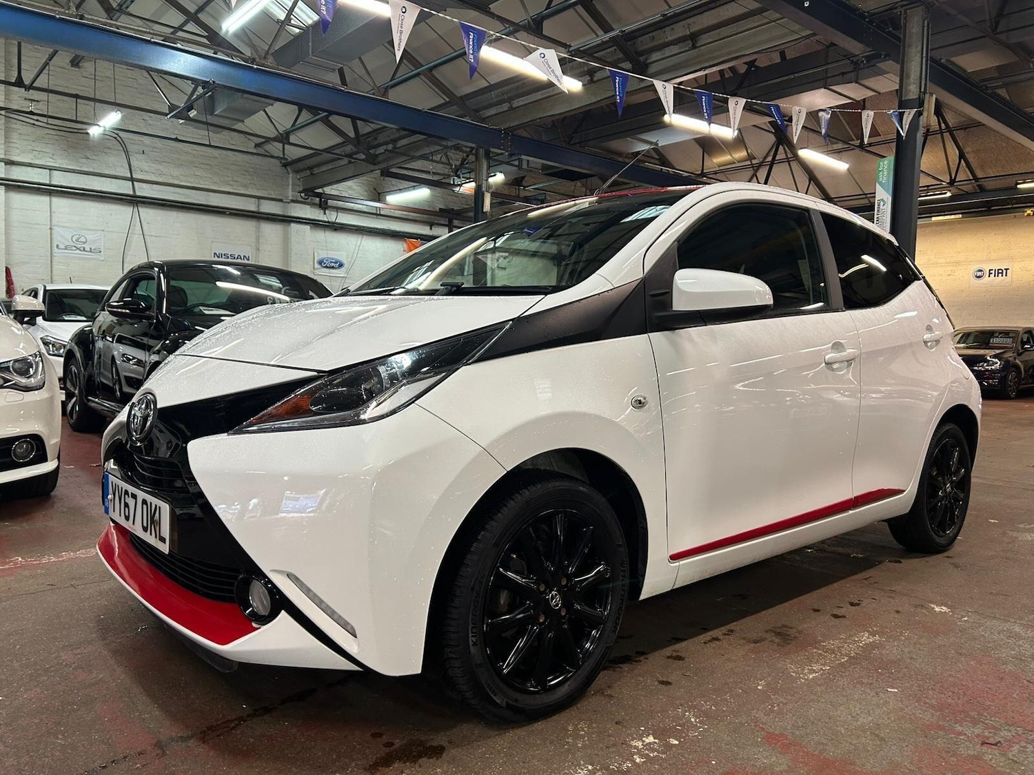Used Toyota AYGO 2017 for sale - 76743459: Photo 3