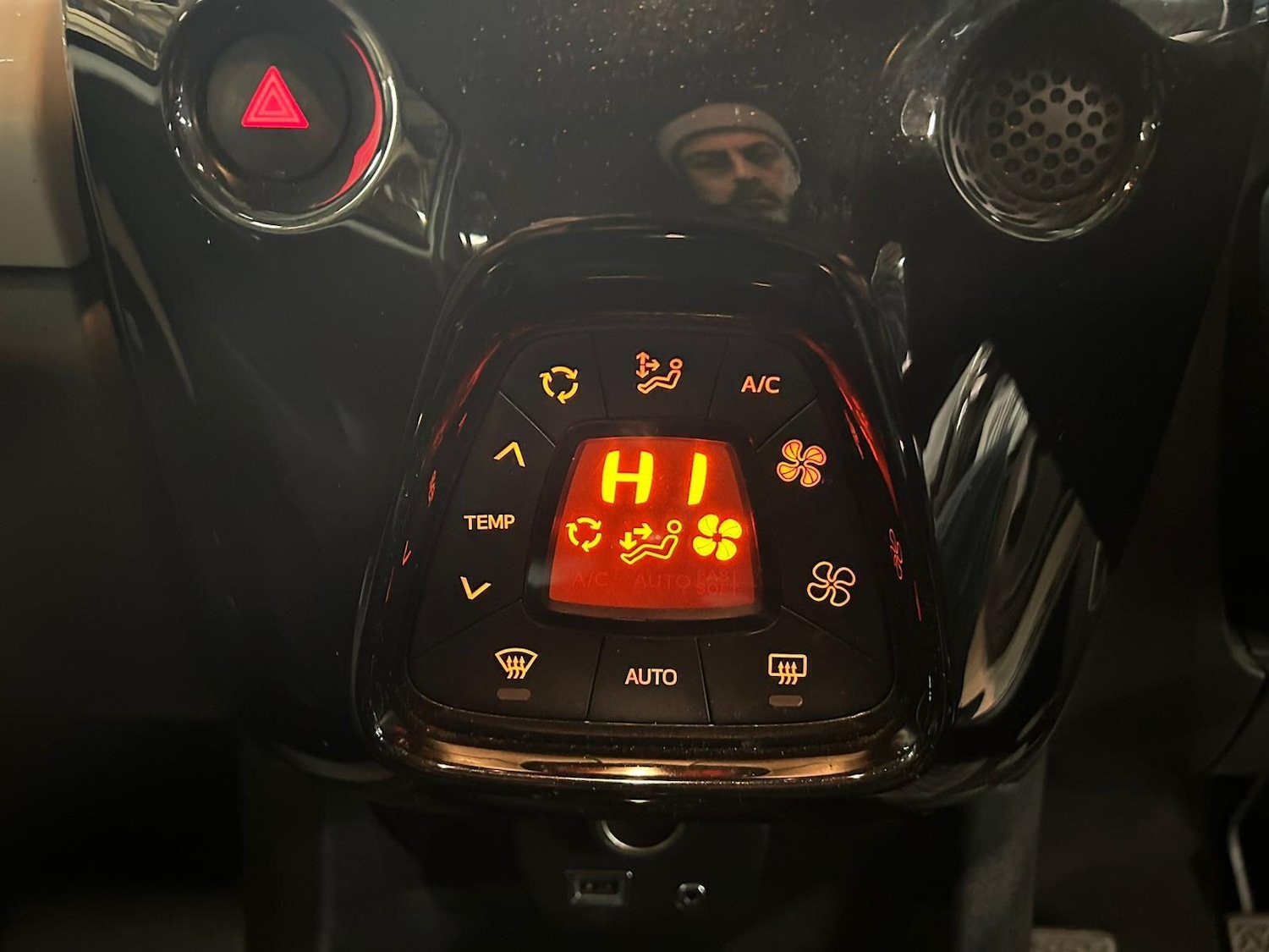 Used Toyota AYGO 2017 for sale - 76743459: Photo 34