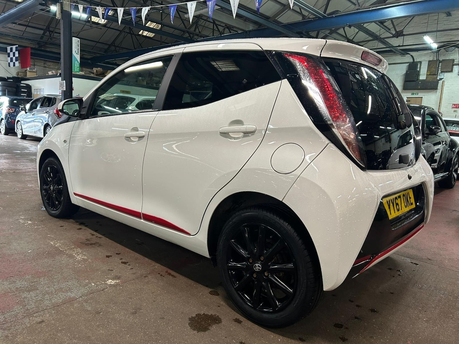 Used Toyota AYGO 2017 for sale - 76743459: Photo 4