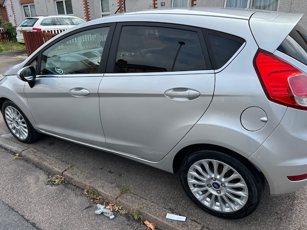 Used Ford Fiesta 2013 for sale - 75422286: Photo 10