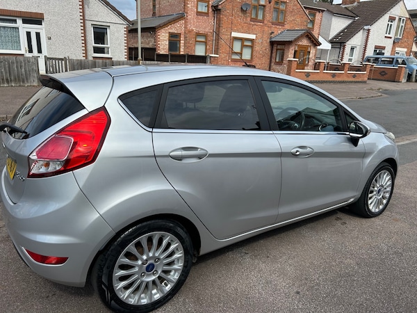 Used Ford Fiesta 2013 for sale - 75422286: Photo 11