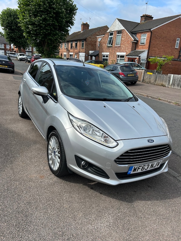 Used Ford Fiesta 2013 for sale - 75422286: Photo 2