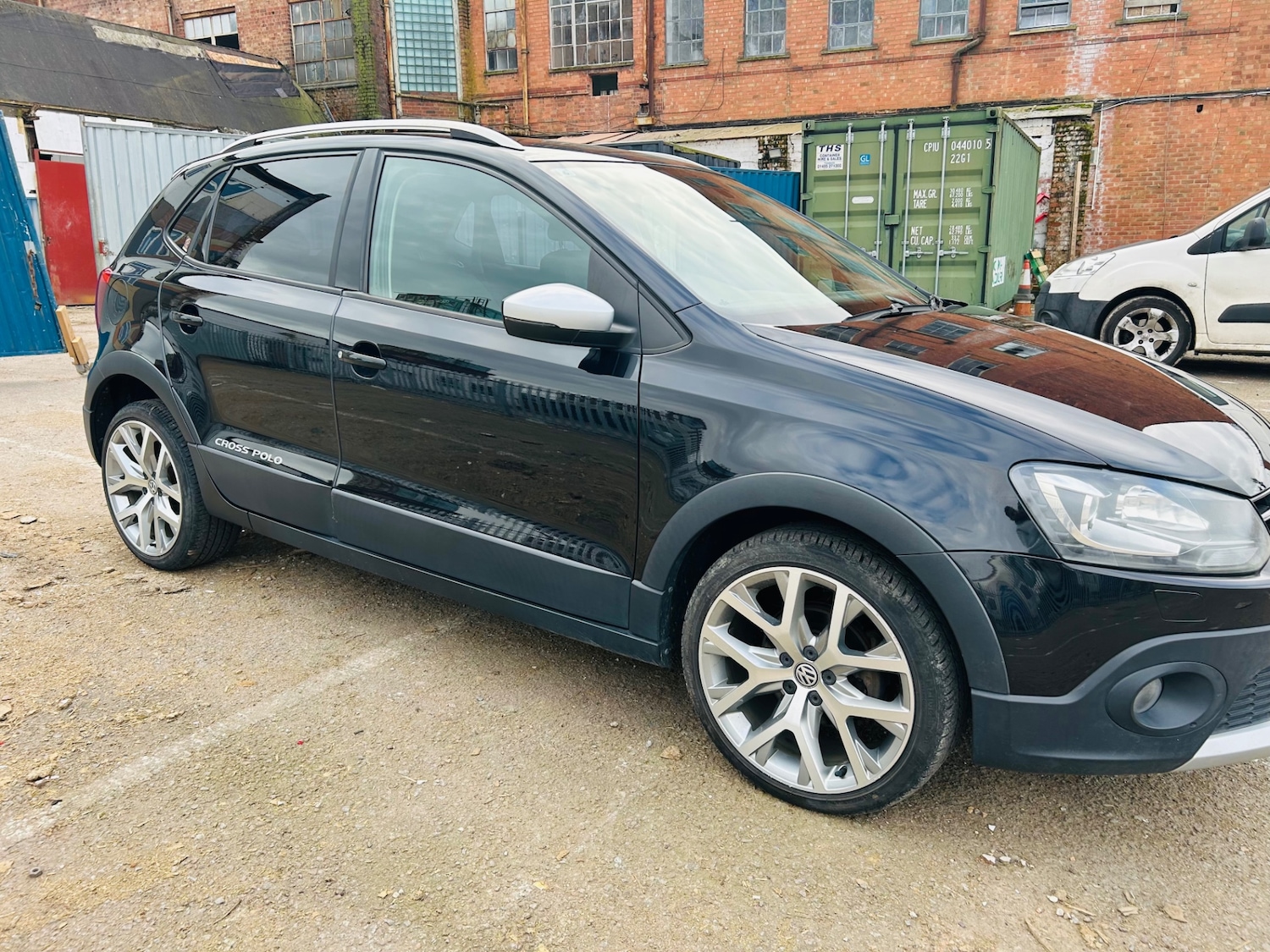 Used Volkswagen Polo 2015 for sale - 77732370: Photo 5