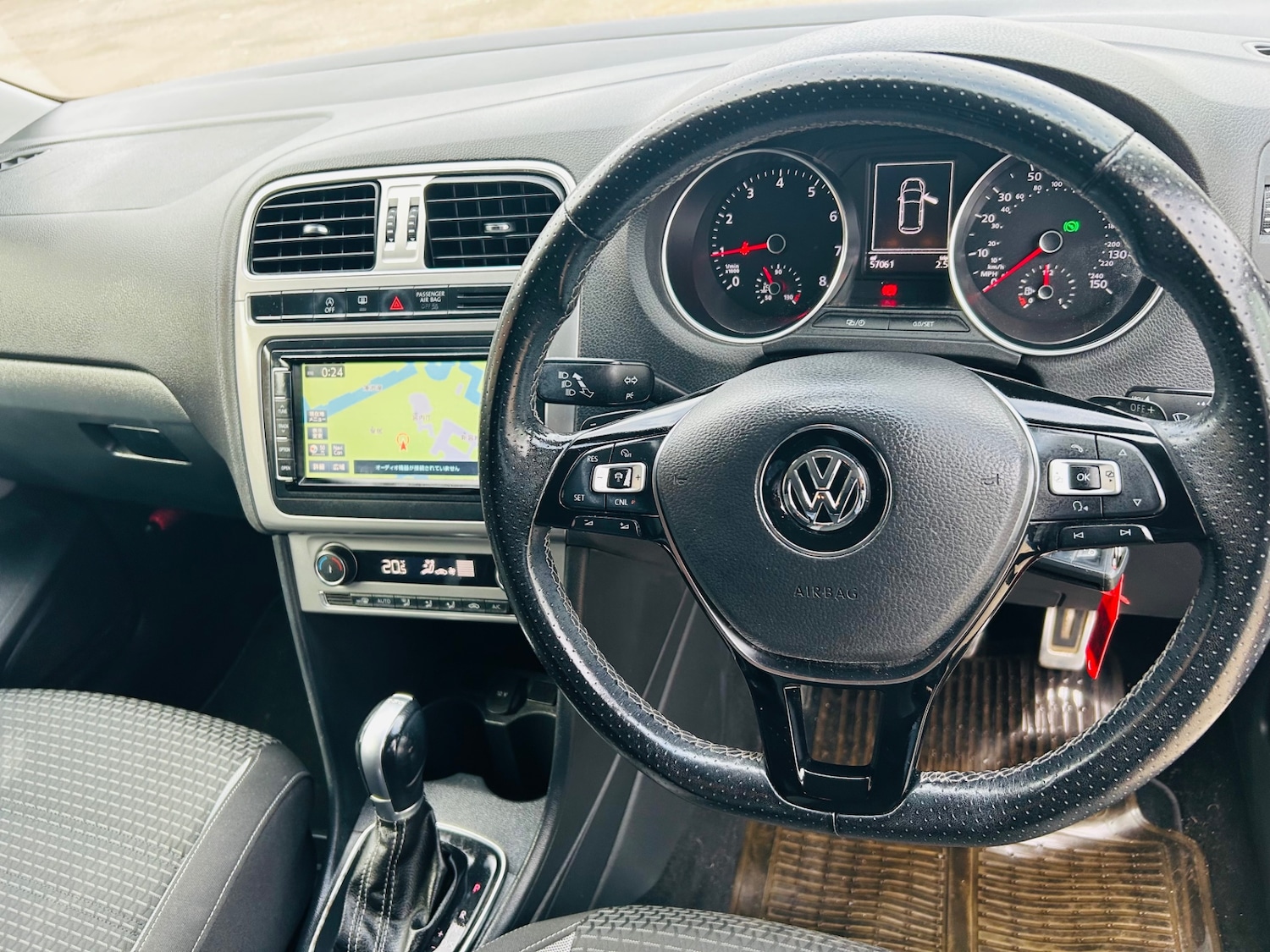 Used Volkswagen Polo 2015 for sale - 77732370: Photo 7