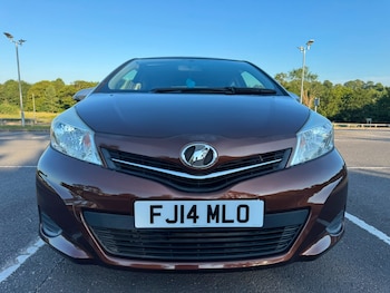 Used Toyota Yaris 2014 for sale - 79208547: Photo