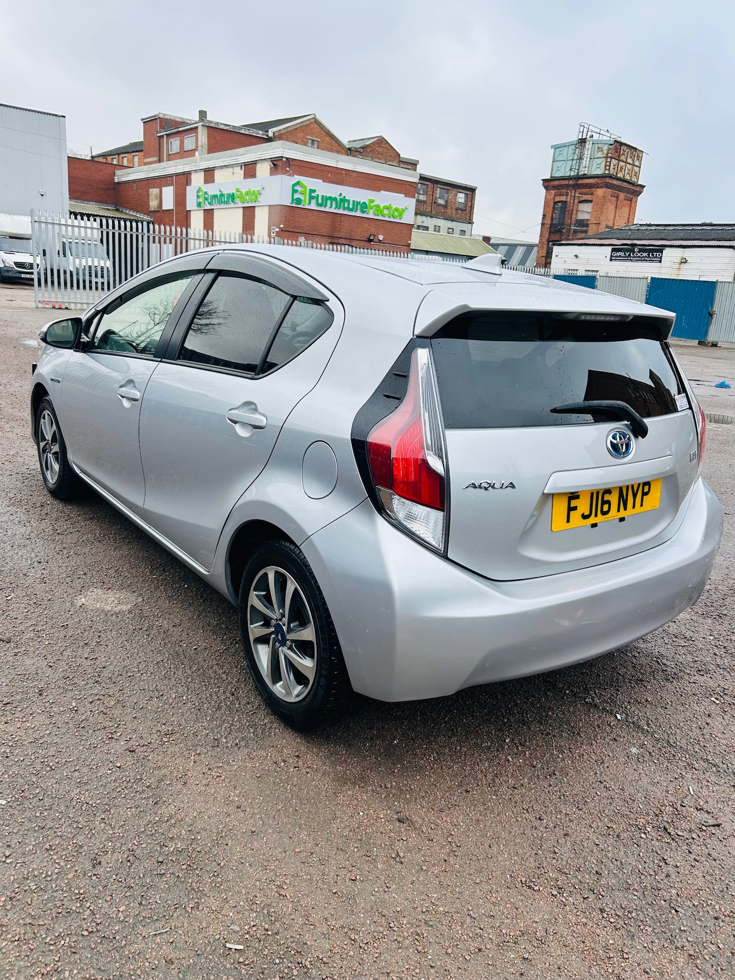 Used Toyota Aqua 2016 for sale - 77318646: Photo 16