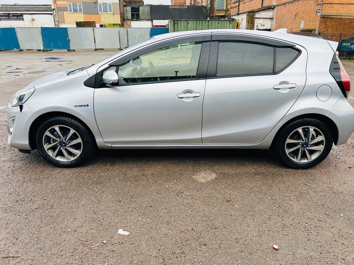 Used Toyota Aqua 2016 for sale - 77318646: Photo 5