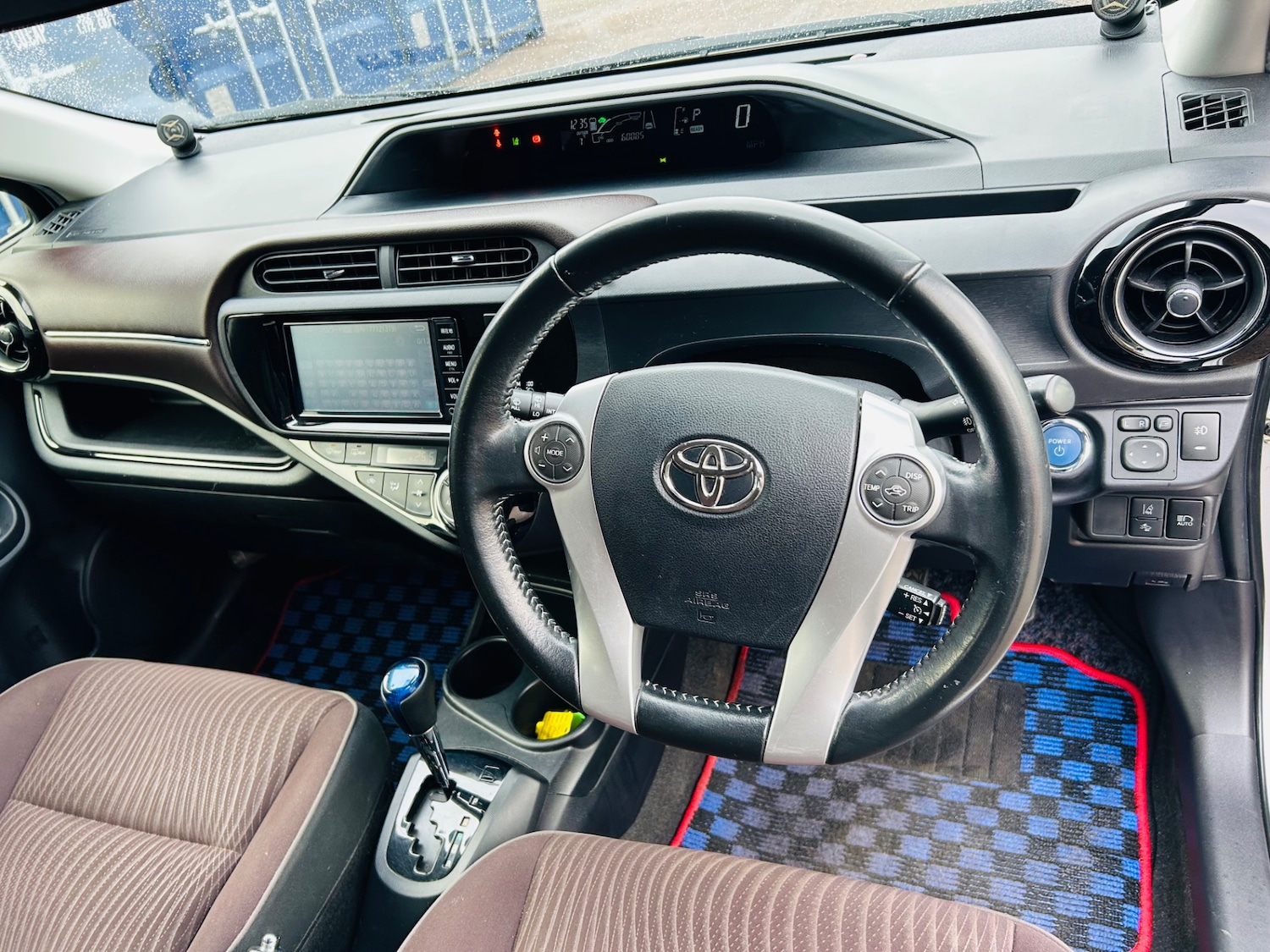 Used Toyota Aqua 2016 for sale - 77318646: Photo 7