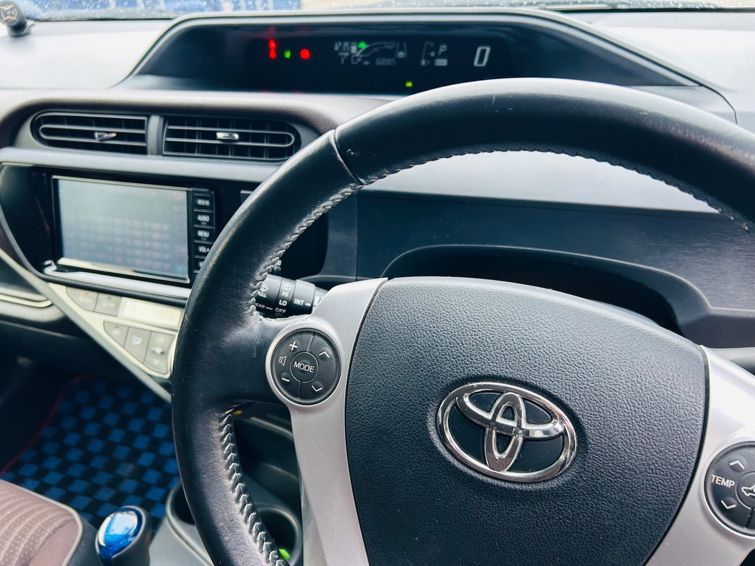 Used Toyota Aqua 2016 for sale - 77318646: Photo 9