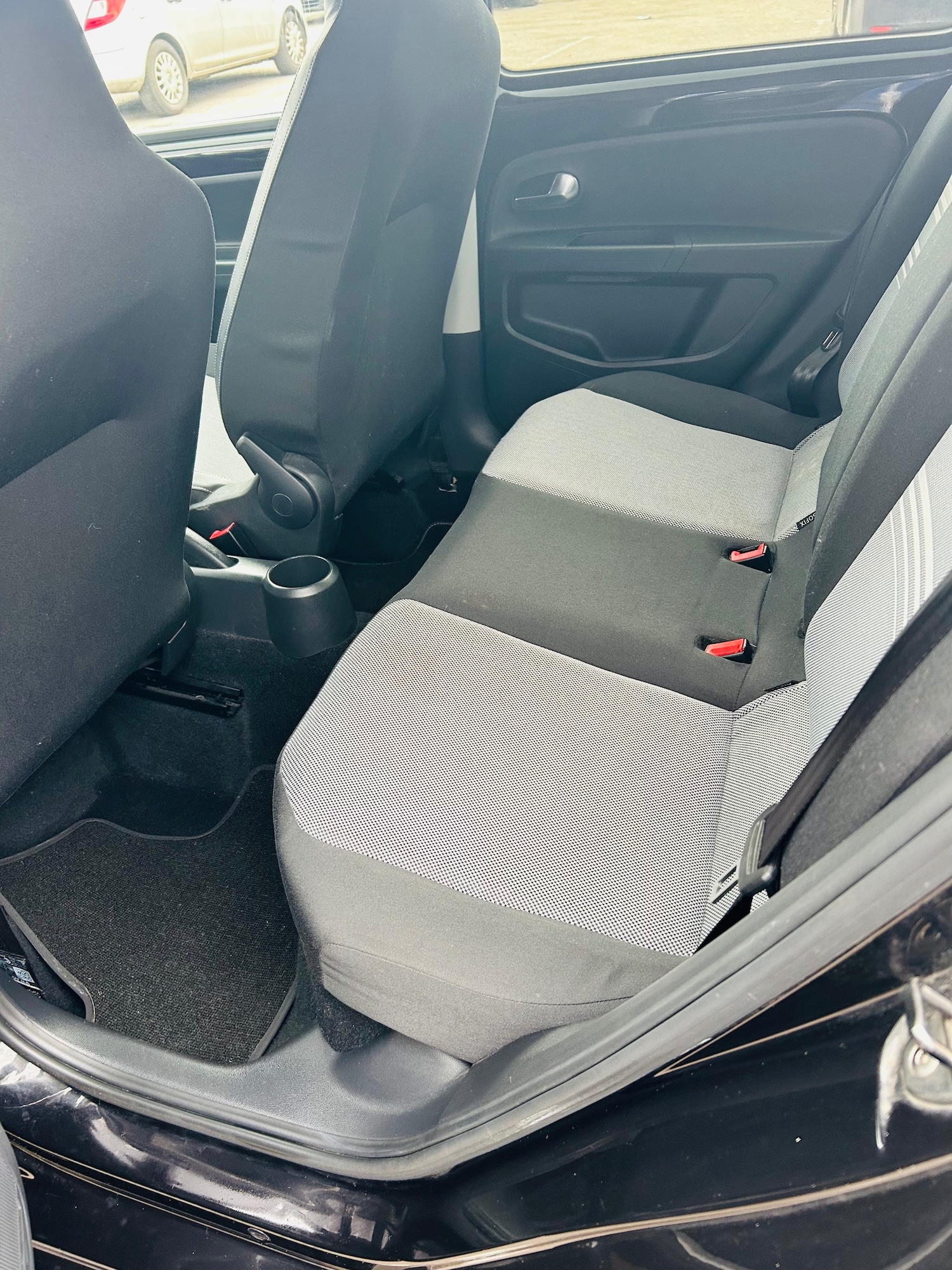 Used Volkswagen up! 2014 for sale - 77735905: Photo 10