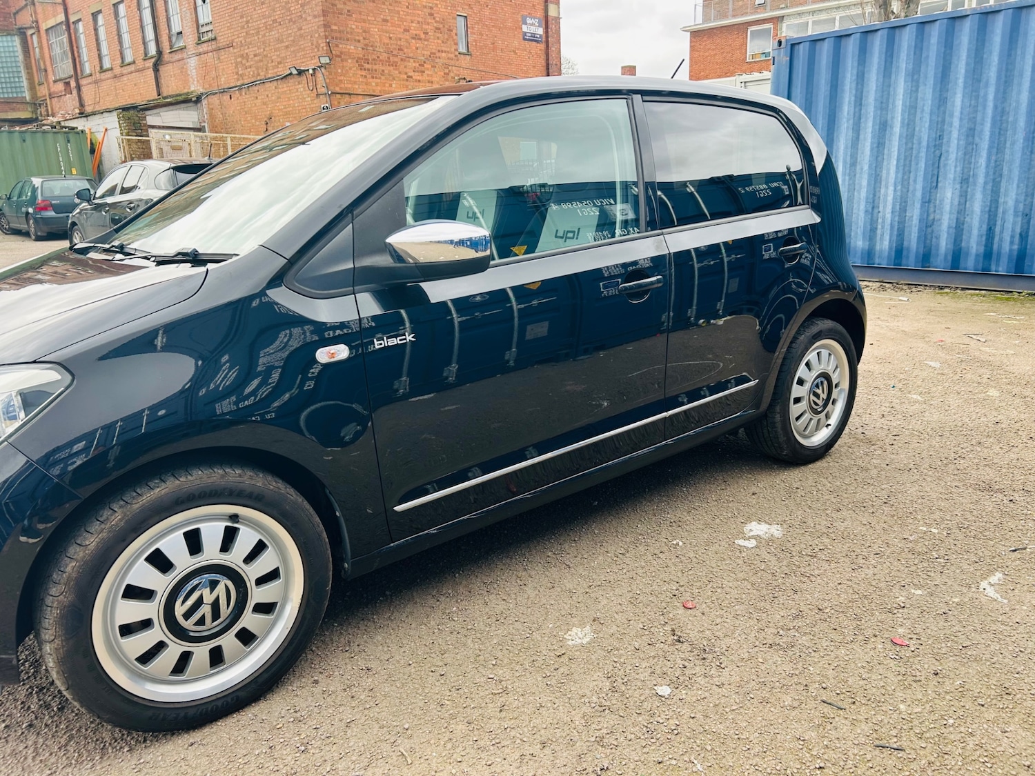 Used Volkswagen up! 2014 for sale - 77735905: Photo 4