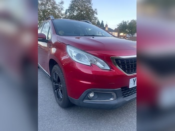 Used Peugeot 2008 2016 for sale - 76244620: Photo