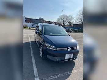 Used Volkswagen Touran 2012 for sale - 75300663: Photo