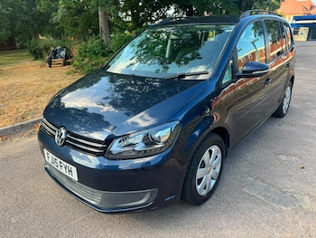Used Volkswagen Touran 2015 for sale - 79213234: Photo