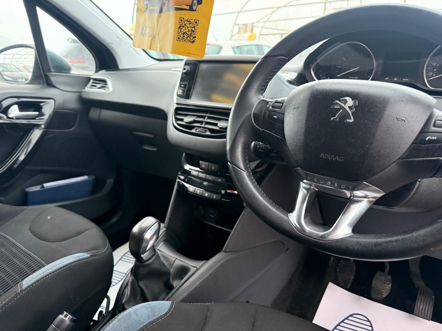 Used Peugeot 208 2015 for sale - 77315102: Photo 12