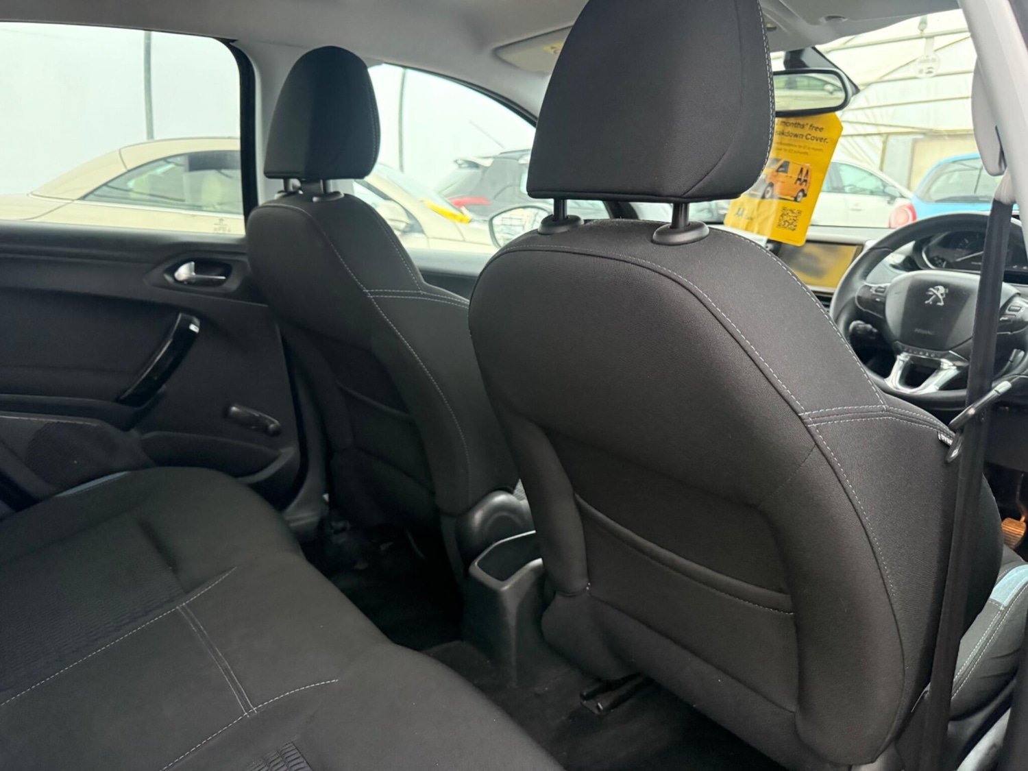 Used Peugeot 208 2015 for sale - 77315102: Photo 17