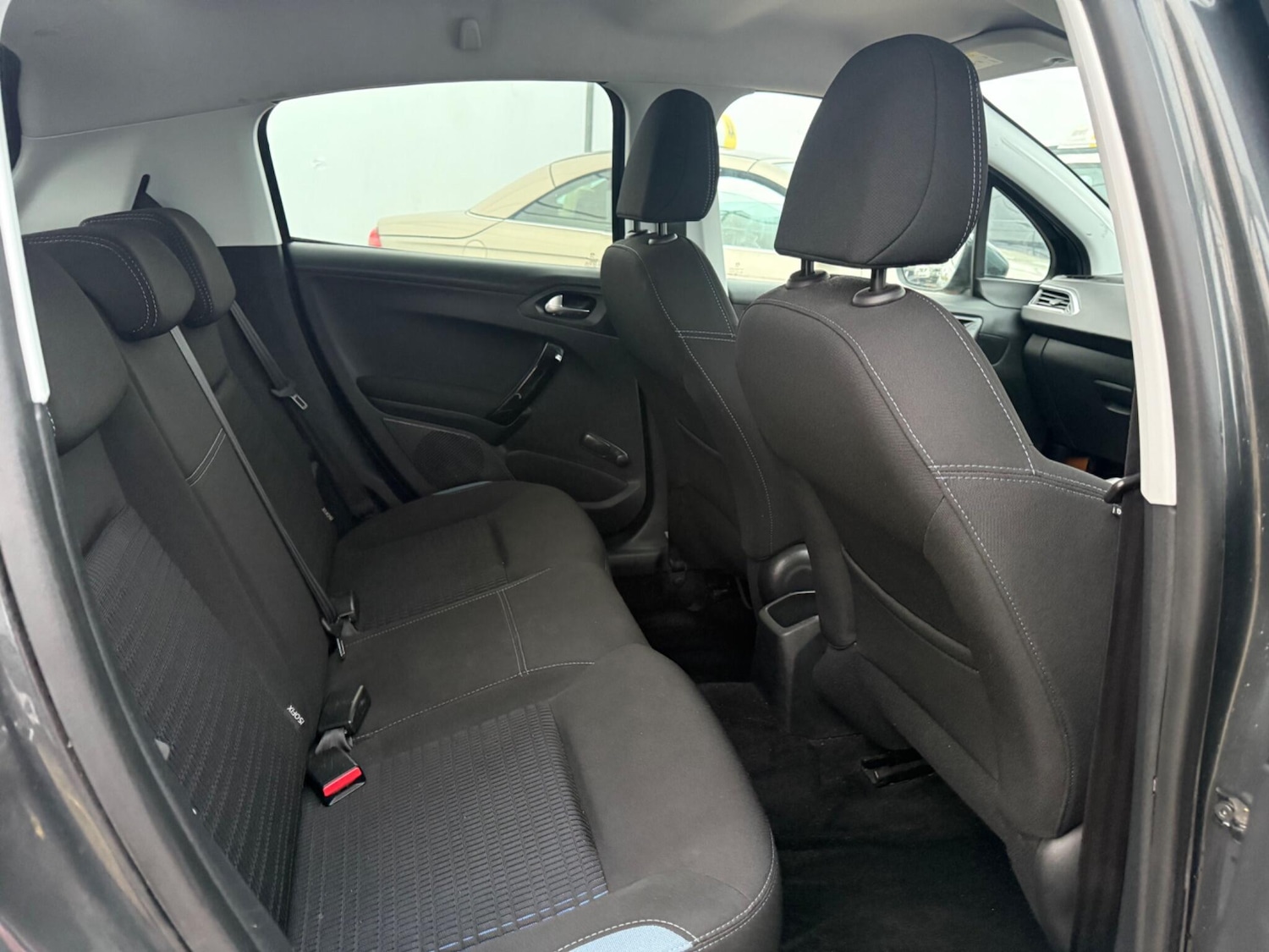 Used Peugeot 208 2015 for sale - 77315102: Photo 18