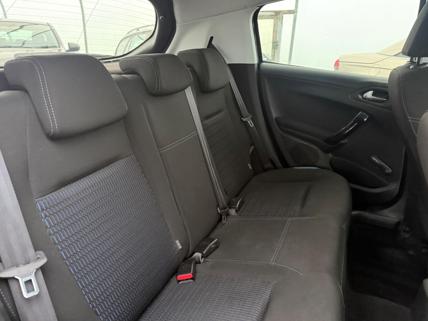 Used Peugeot 208 2015 for sale - 77315102: Photo 19