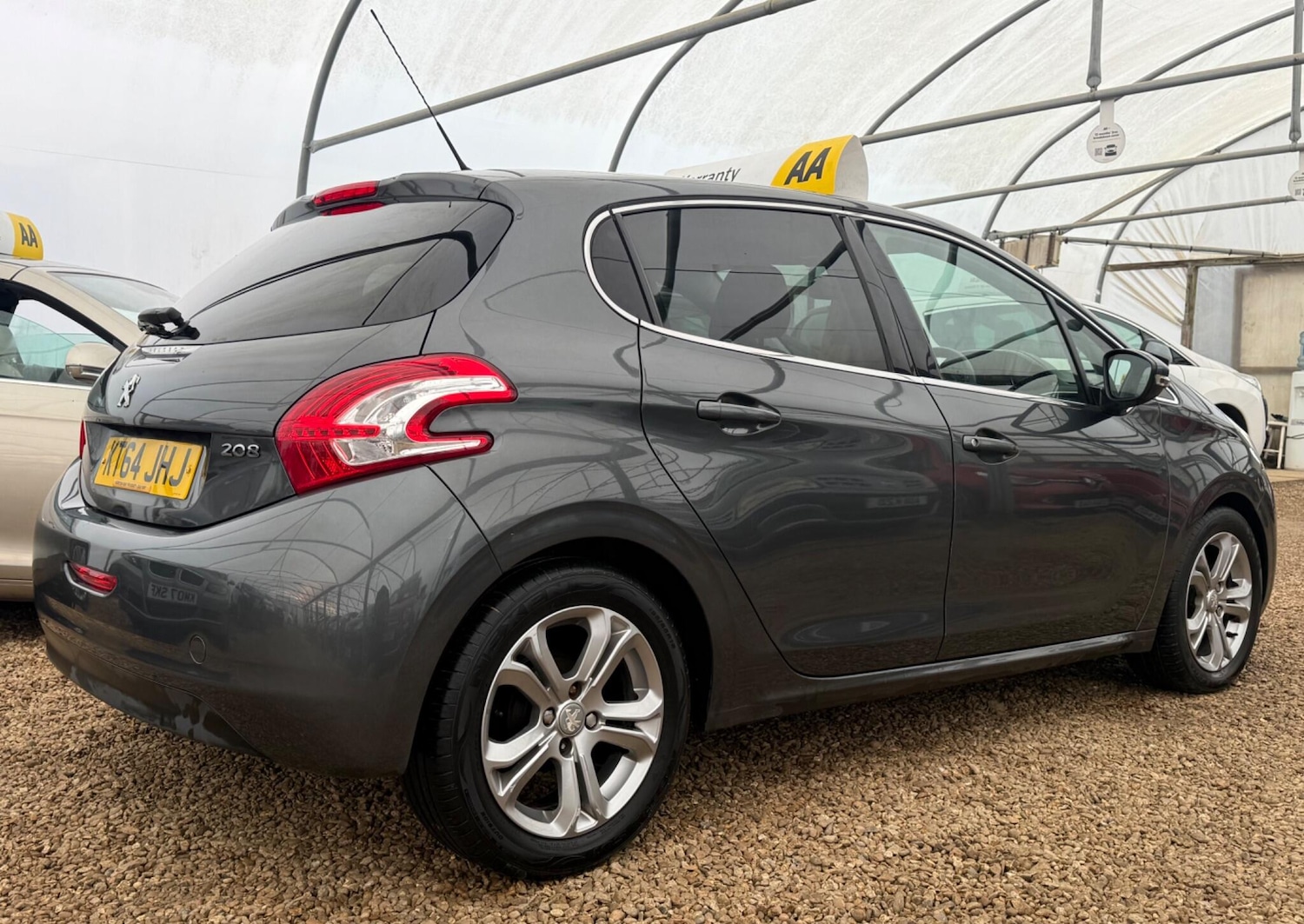 Used Peugeot 208 2015 for sale - 77315102: Photo 34
