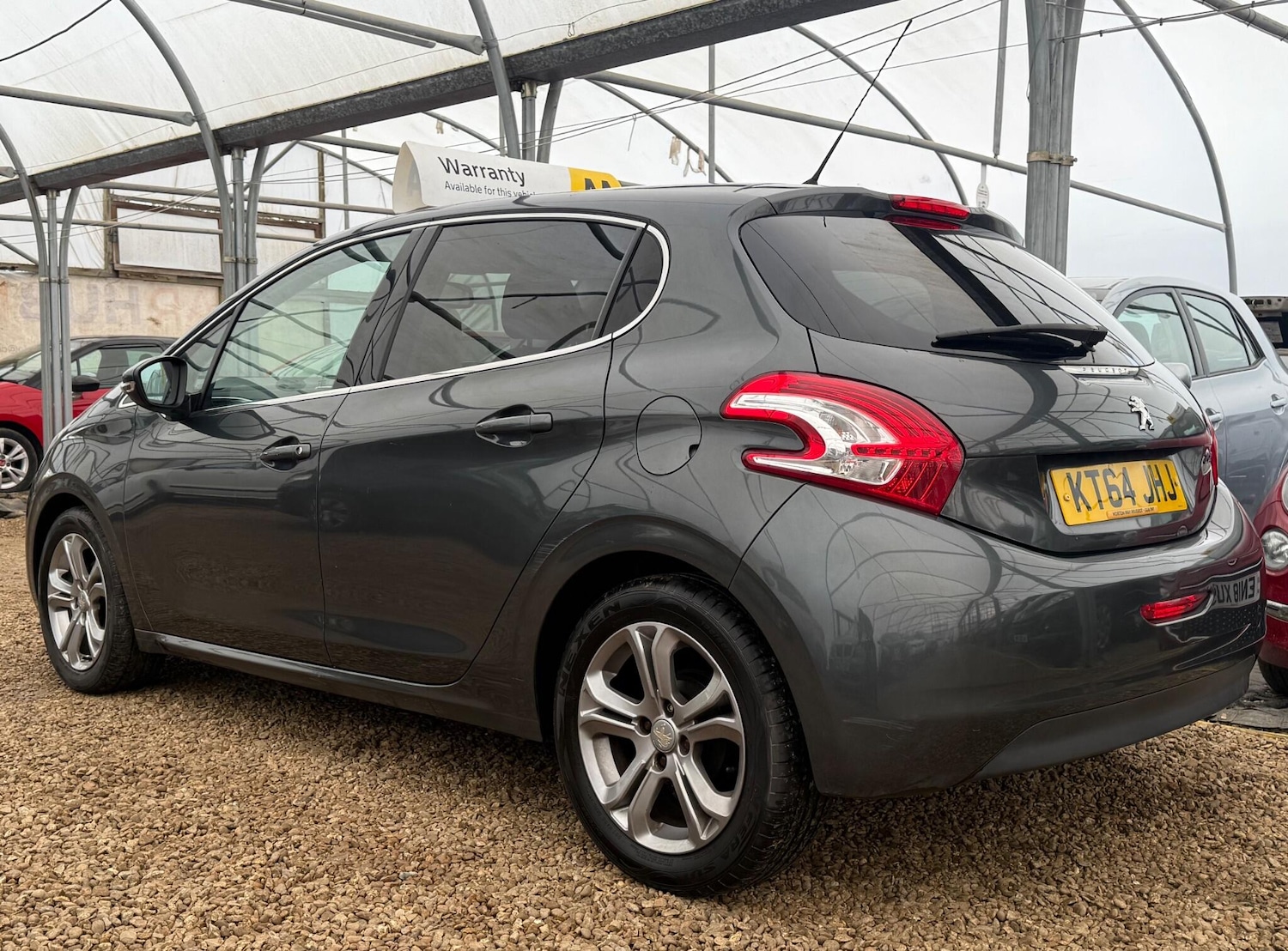 Used Peugeot 208 2015 for sale - 77315102: Photo 38