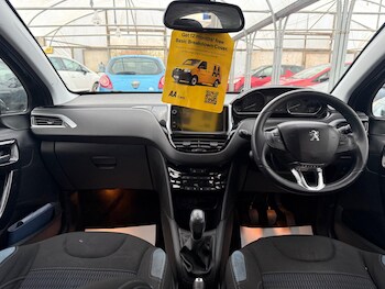 Used Peugeot 208 2015 for sale - 77315102: Photo