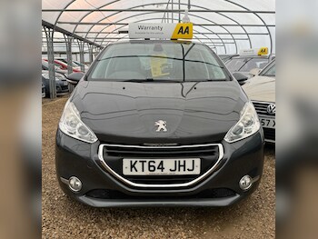 Used Peugeot 208 2015 for sale - 77315102: Photo